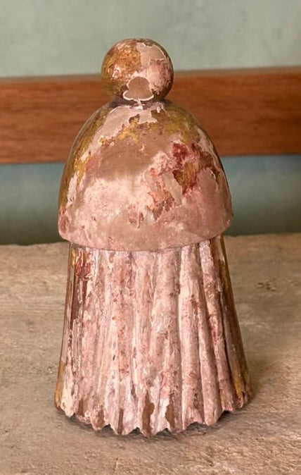 18th Century Italian Baroque Giltwood Tassel Fin