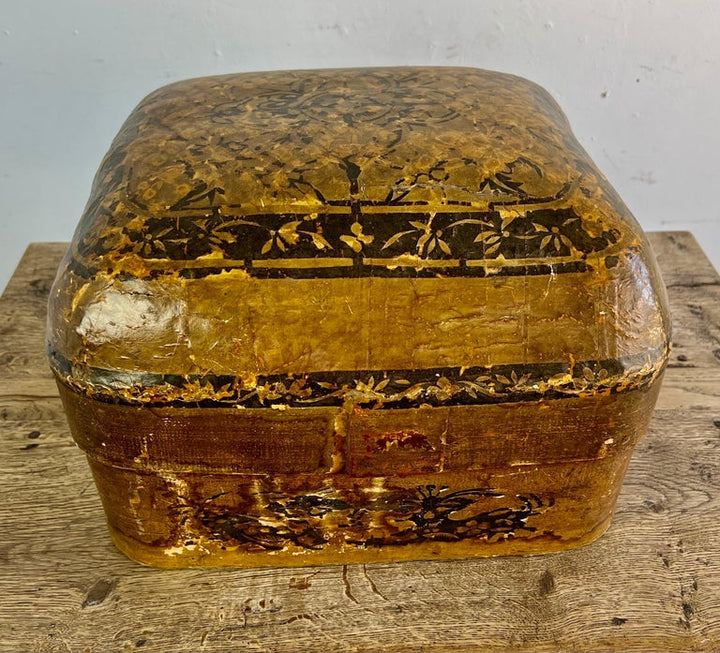 19th C. Chinese Paper Machiere Box