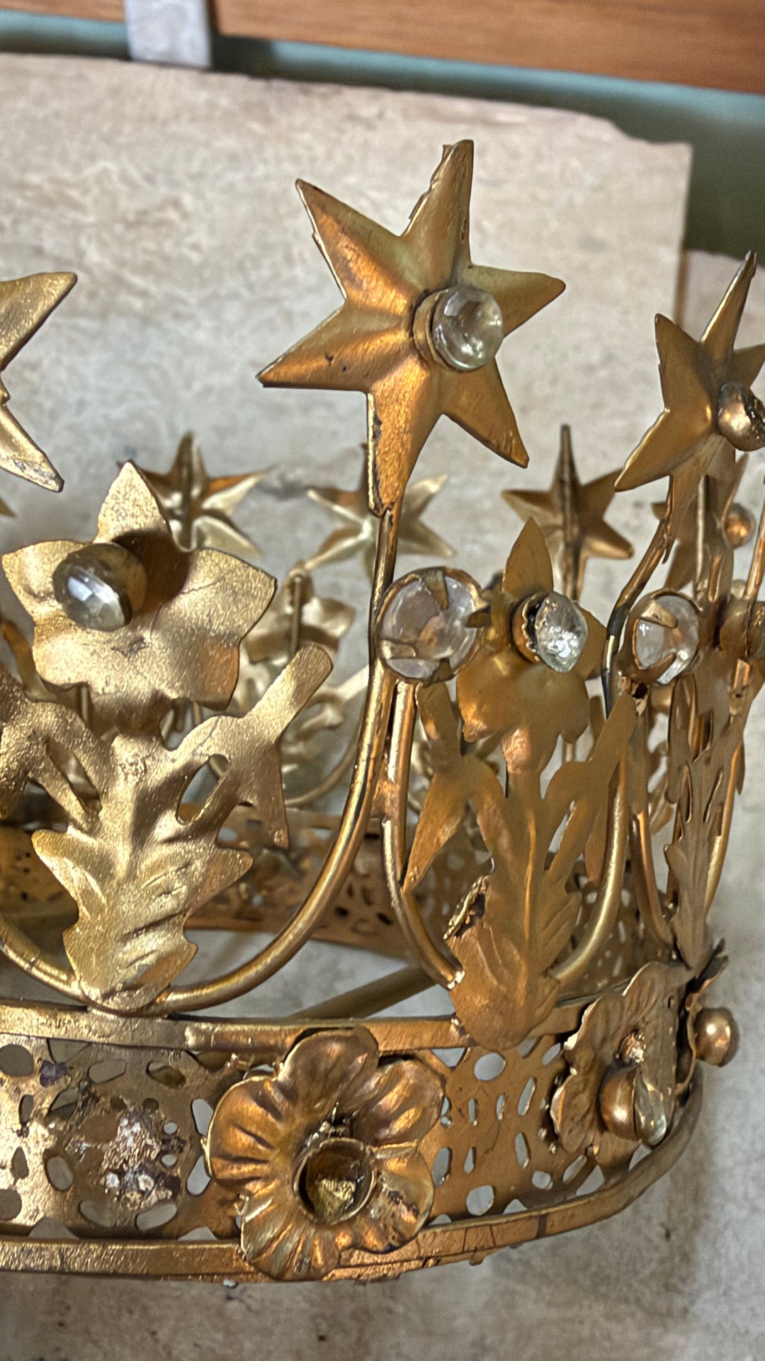 Grand French Style Santos Crown