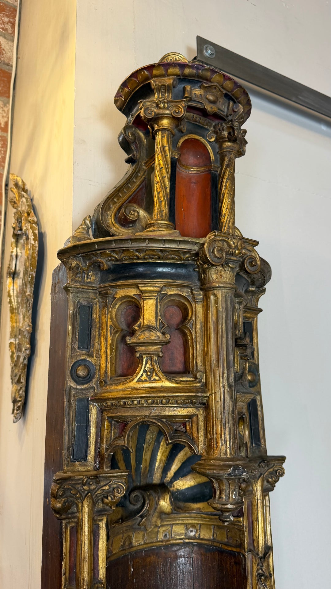Antique 17th Century Spanish Baroque Giltwood Wall Niche