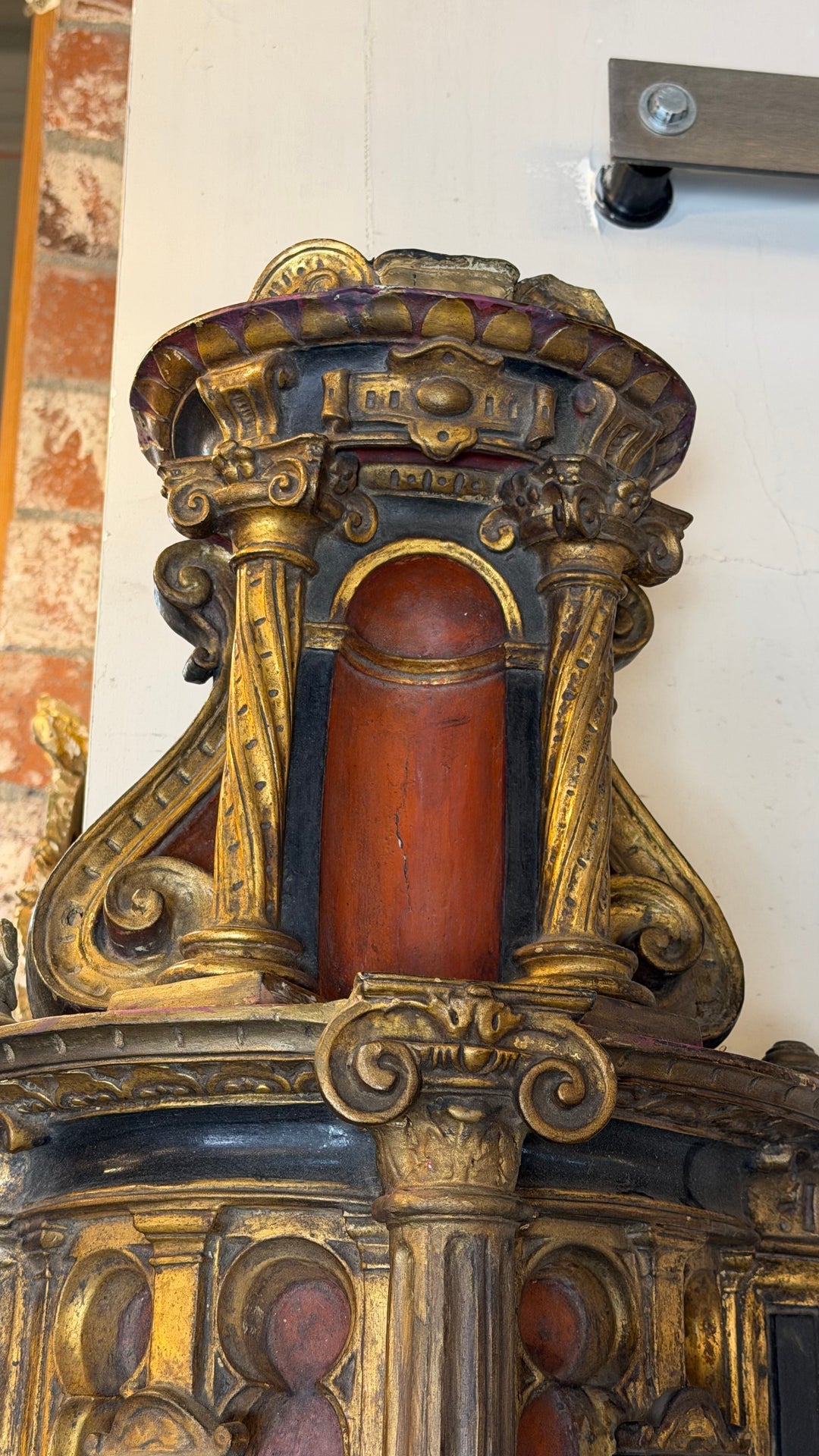 Antique 17th Century Spanish Baroque Giltwood Wall Niche