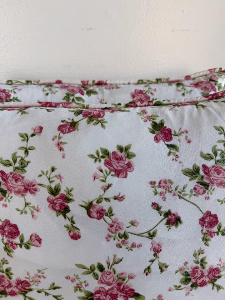 Pair of Floral Cotton Decorative Pillows with Rose Print