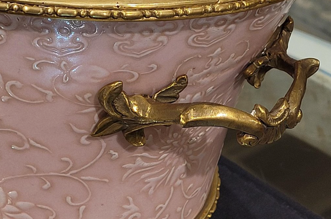 Danny's Fine Porcelain Planter 60362