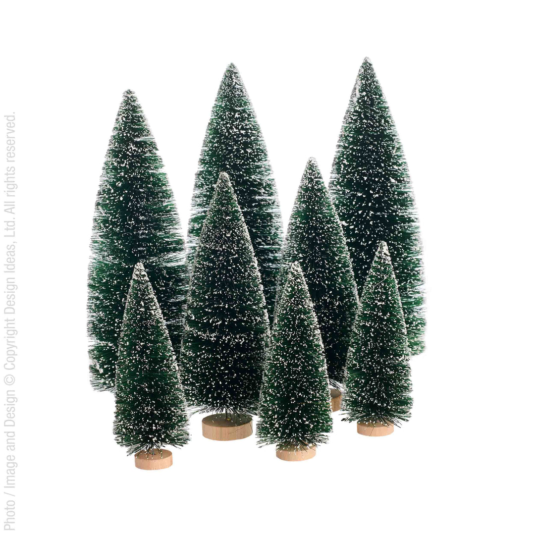 Yukon™ bottlebrush trees (green with snow: set/8)