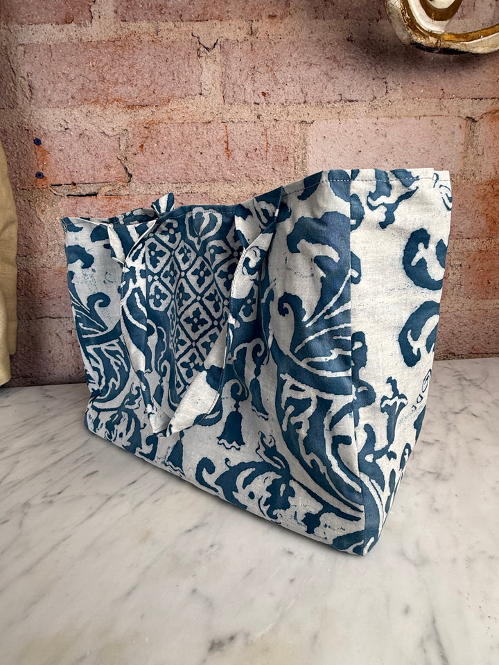 Indigo & White Fortuny Handbag by Melissa Levinson