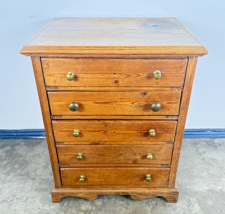 Early 20th-Century Pine Chest of Drawers with Original Brass Knobs