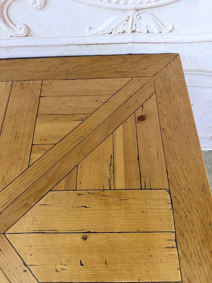 French Provincial Parquetry Drop-Leaf Pedestal Dining Table