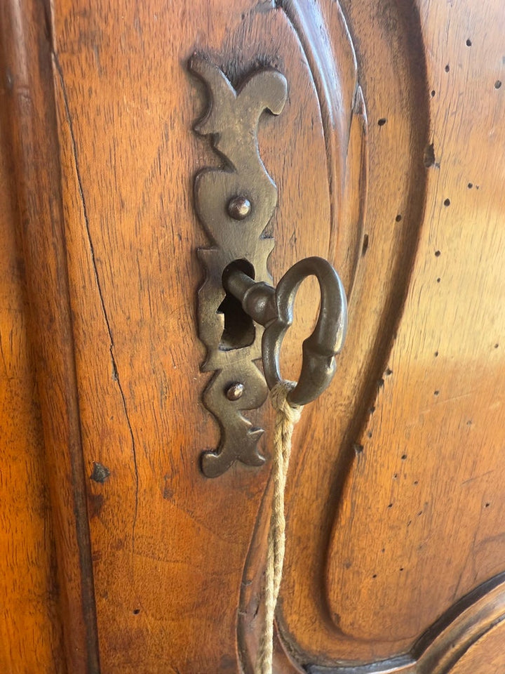 18th Century French Louis XV Provincial Buffet in Solid Walnut