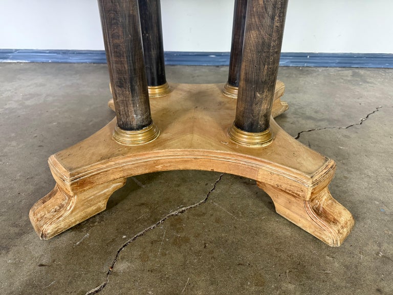 Vintage Expandable Round-to-Oval Dining Table with Pedestal Base