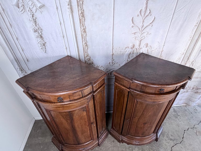 Pair of 18th Century Italian Walnut Corner Cabinets