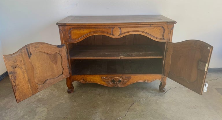 18th Century French Louis XV Provincial Buffet in Solid Walnut