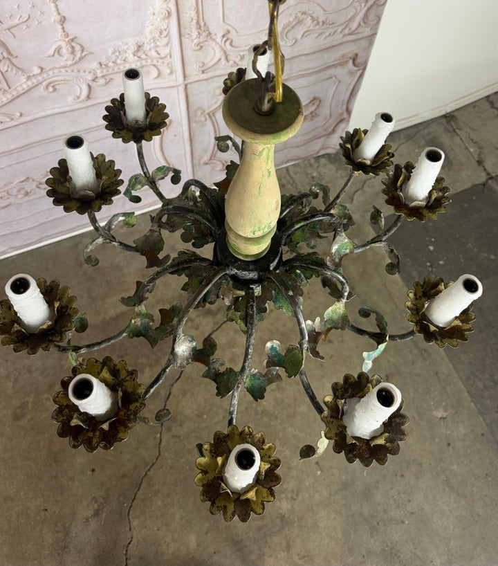 Italian Tole 10-Lights Florentine Chandelier with original Polychrome Patina