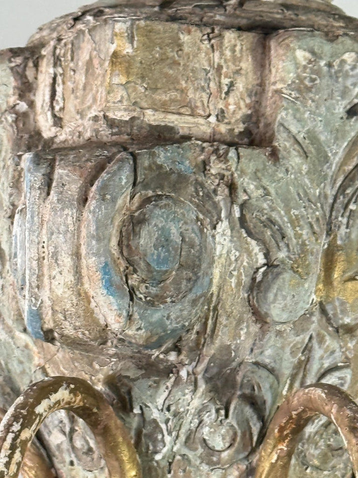 18th Century-Style Italian Carved Wood and Gilt Six-Light Chandelier