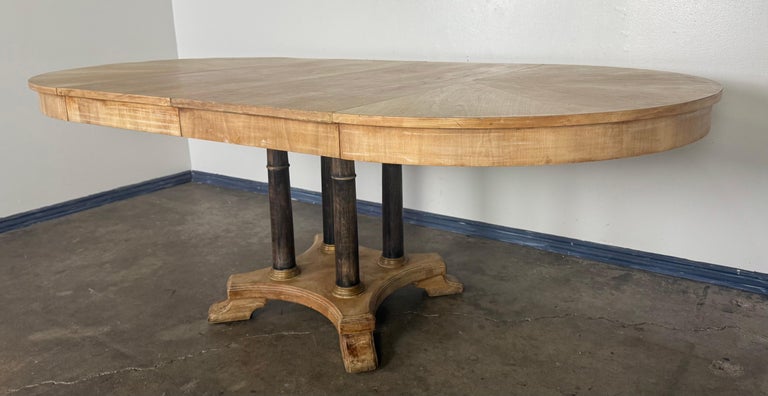 Vintage Expandable Round-to-Oval Dining Table with Pedestal Base