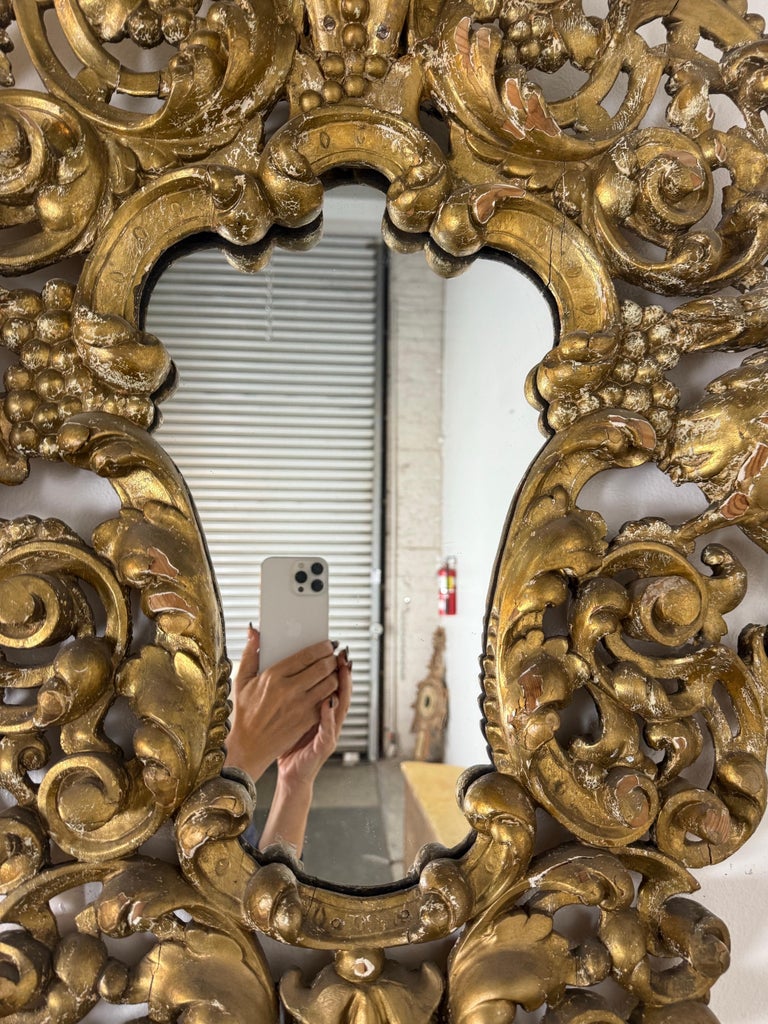 19th-Century Italian Baroque-Style Carved and Giltwood Mirror
