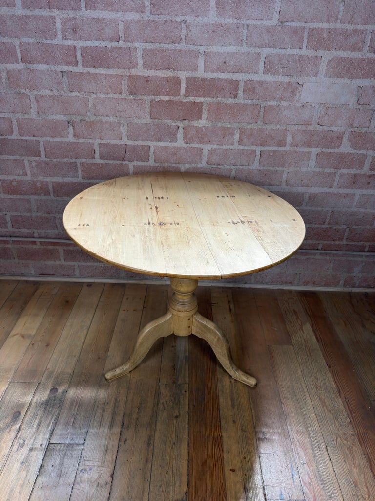 19th Century Swedish Gustavian Tilt-Top Table in Bleached Pine