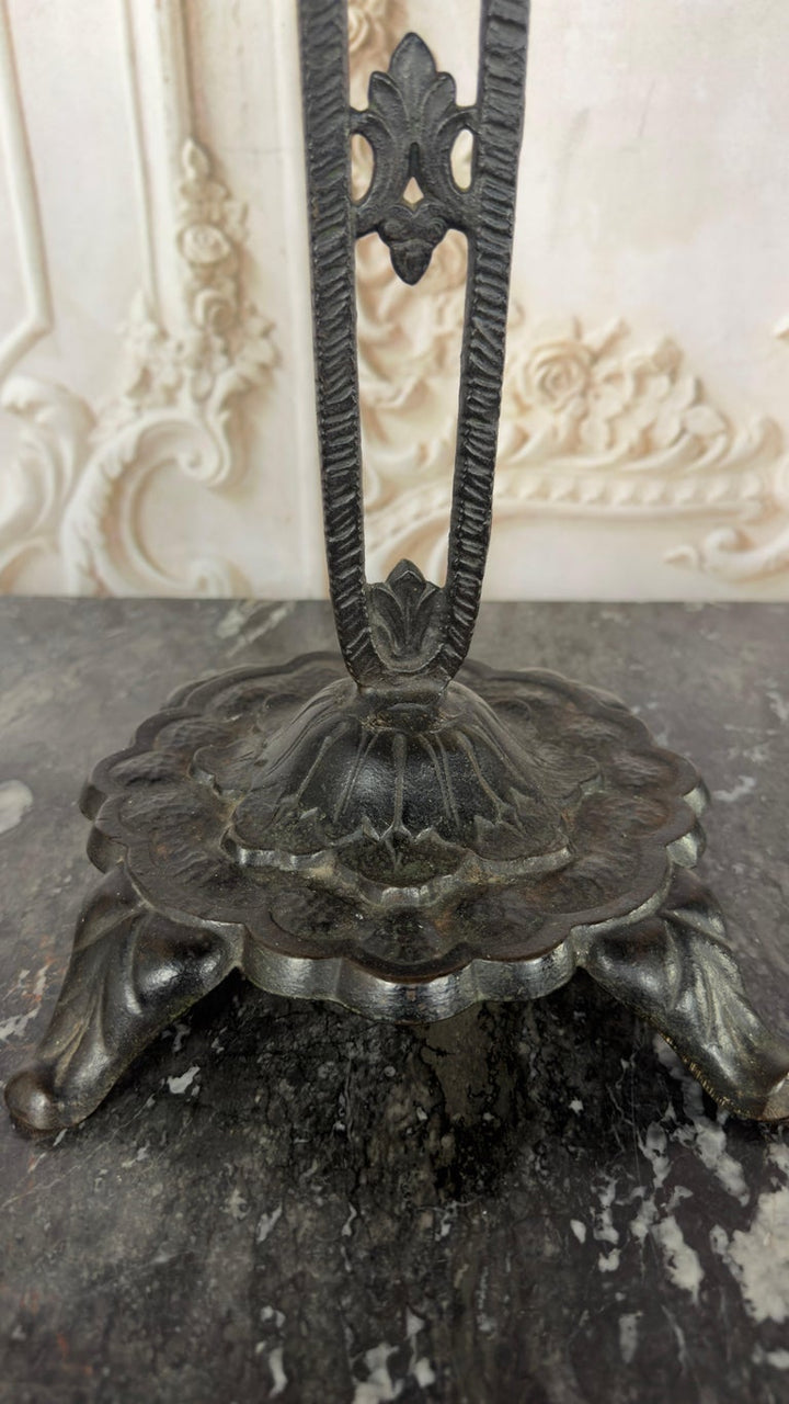 French Art Deco Whippet Smoking Stand, Cast Iron, Circa 1925-1930