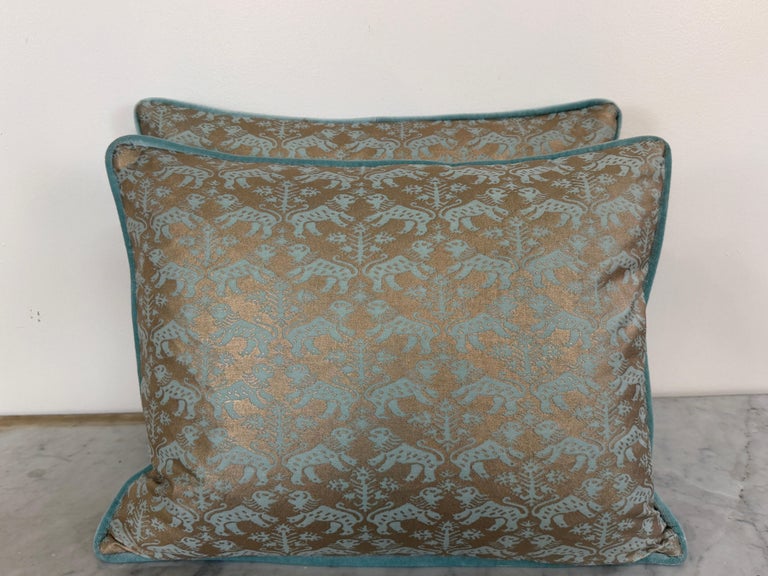 Pair of Richelieu Lions in Aquamarine and Gold Velvet Fortuny Pillows