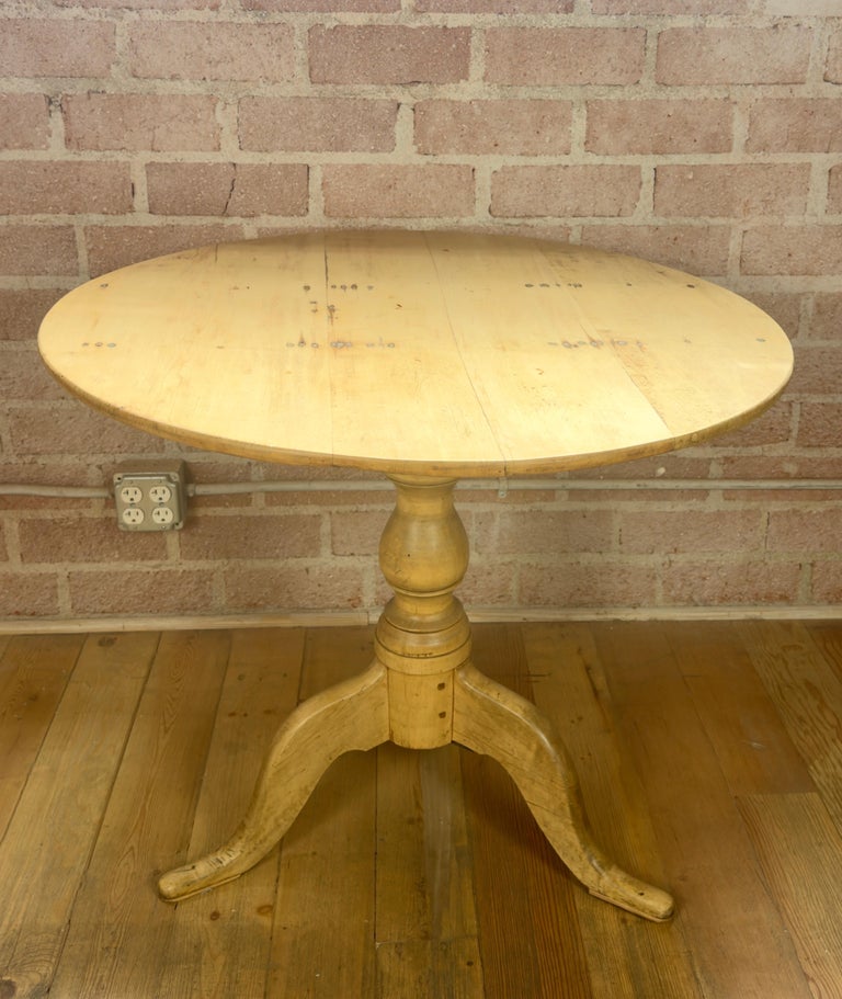 19th Century Swedish Gustavian Tilt-Top Table in Bleached Pine