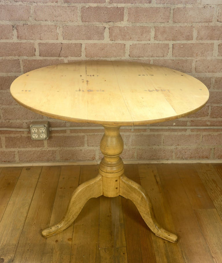19th Century Swedish Gustavian Tilt-Top Table in Bleached Pine
