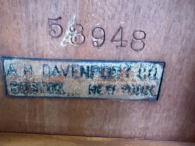 Early 20th C. Davenport Pedestal Table
