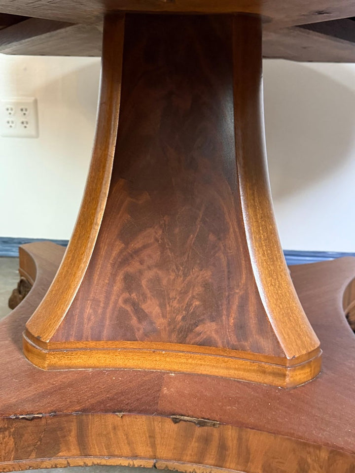 Early 20th C. Davenport Pedestal Table