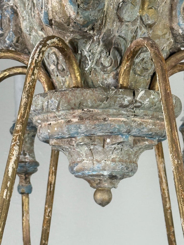 18th Century-Style Italian Carved Wood and Gilt Six-Light Chandelier