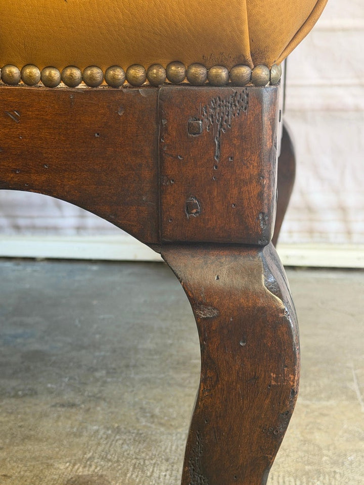 French Chesterfield Tufted Bench in Caramel Leather