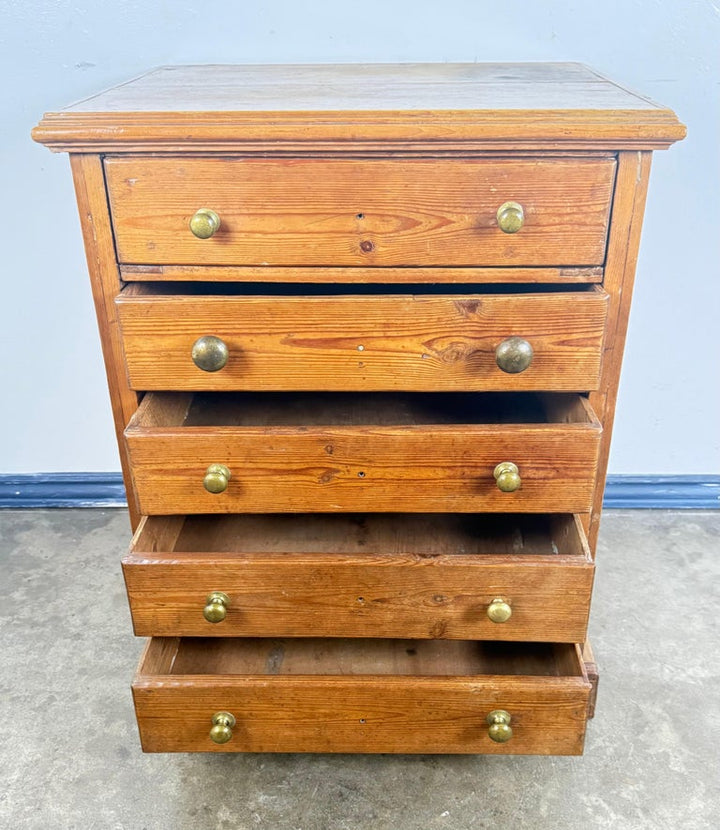 Early 20th-Century Pine Chest of Drawers with Original Brass Knobs
