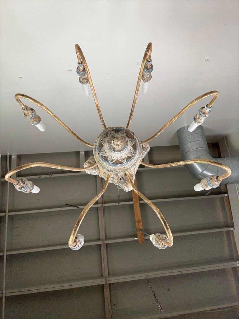 18th Century-Style Italian Carved Wood and Gilt Six-Light Chandelier