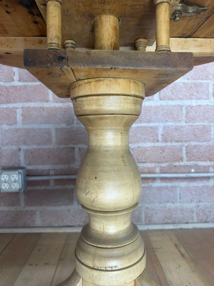 19th Century Swedish Gustavian Tilt-Top Table in Bleached Pine