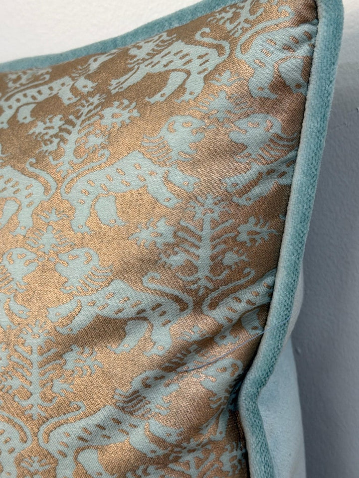 Pair of Richelieu Lions in Aquamarine and Gold Velvet Fortuny Pillows