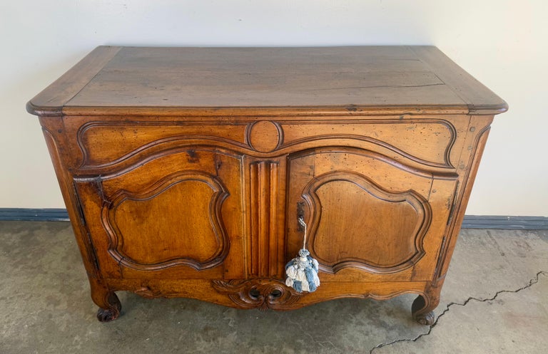 18th Century French Louis XV Provincial Buffet in Solid Walnut