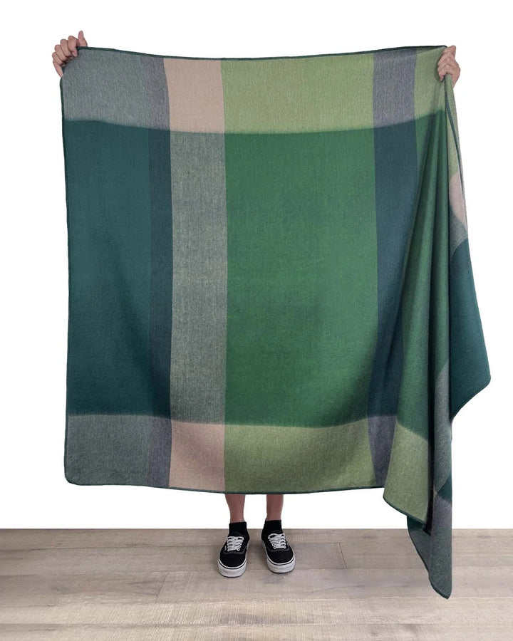 Green Alpaca Throw Blanket - Alpine