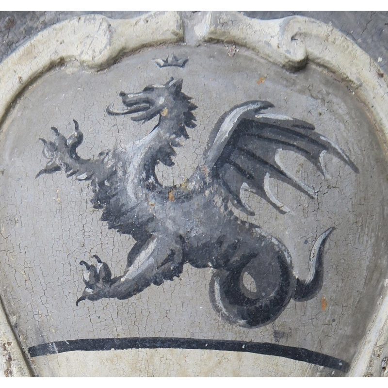 italian-painted-shield-w-dragon-0707