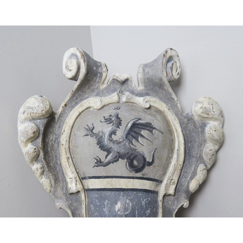 italian-painted-shield-w-dragon-7648